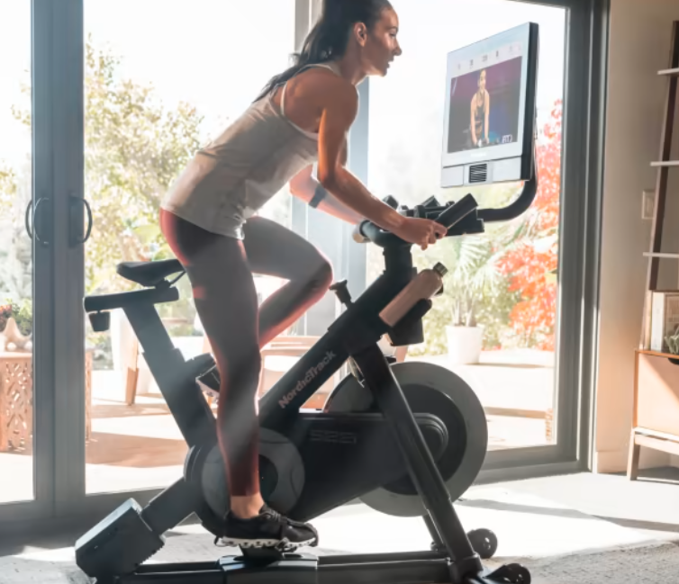 Difference between an exercise bike and a spin online bike